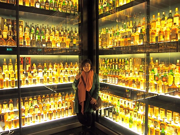 TNT Travel Edinburgh