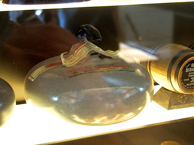 TNT Travel Edinburgh