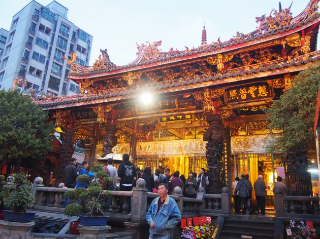 Taipei: Longshan & Hua Xi